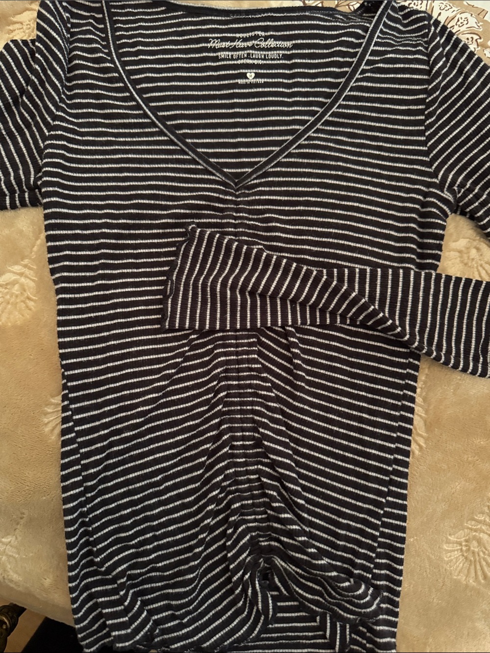 Hollister Black and White Striped Long Sleeve V-Neck Top